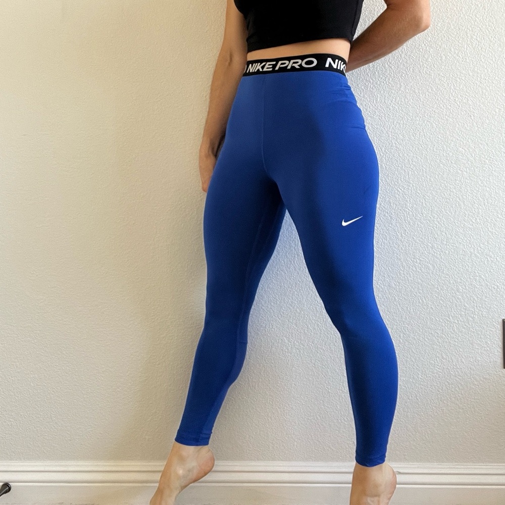 Nike Women's Vibrant Blue Pro Leggings